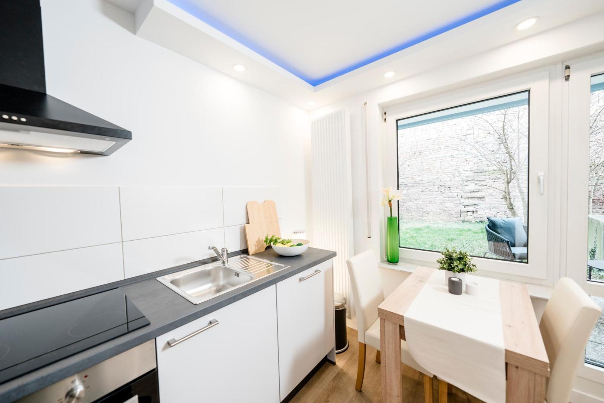 פורצהיים Bellabene Modernes Studio Apartment In Zentraler Lage Mit Terrasse, Parkplatz, Smarttv מראה חיצוני תמונה